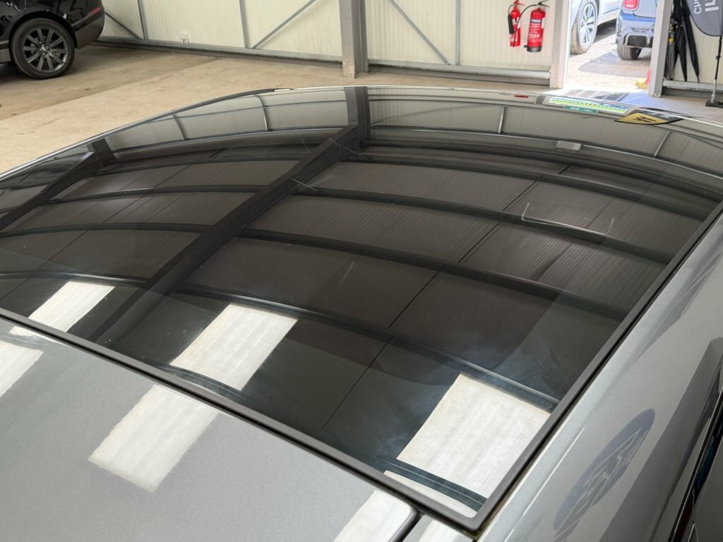 Jaguar E-Pace 2L Chequered Flag OV69CVR Grey #6