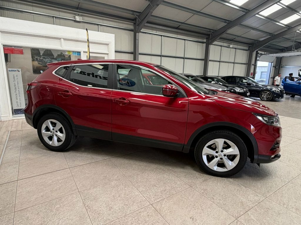 Nissan Qashqai 1.3L Acenta Premium DP68ZBG Red #6
