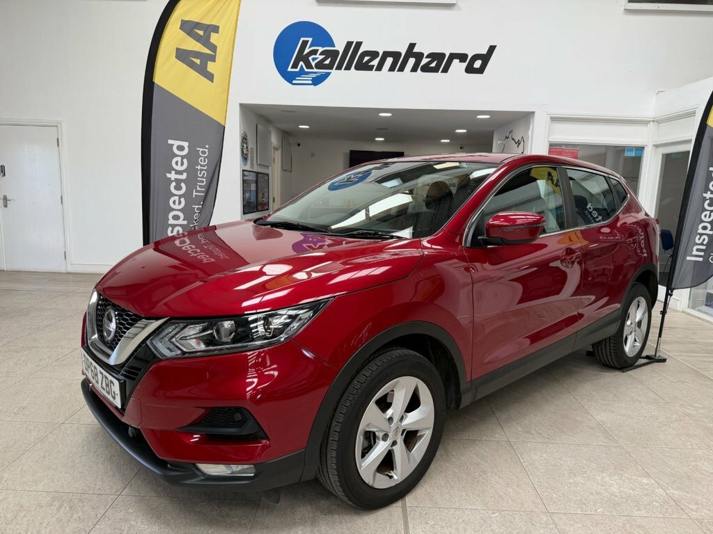 Nissan Qashqai 1.3L Acenta Premium Red