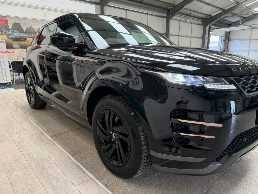 Land Rover Range Rover Evoque 2L R-dynamic S BU69UXM Black #2