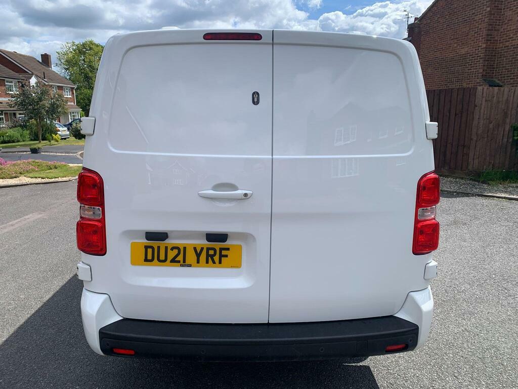 Vauxhall Vivaro 2.0 Turbo D 3100 Sportive L2 H1 Euro 6 S S DU21YRF White #6