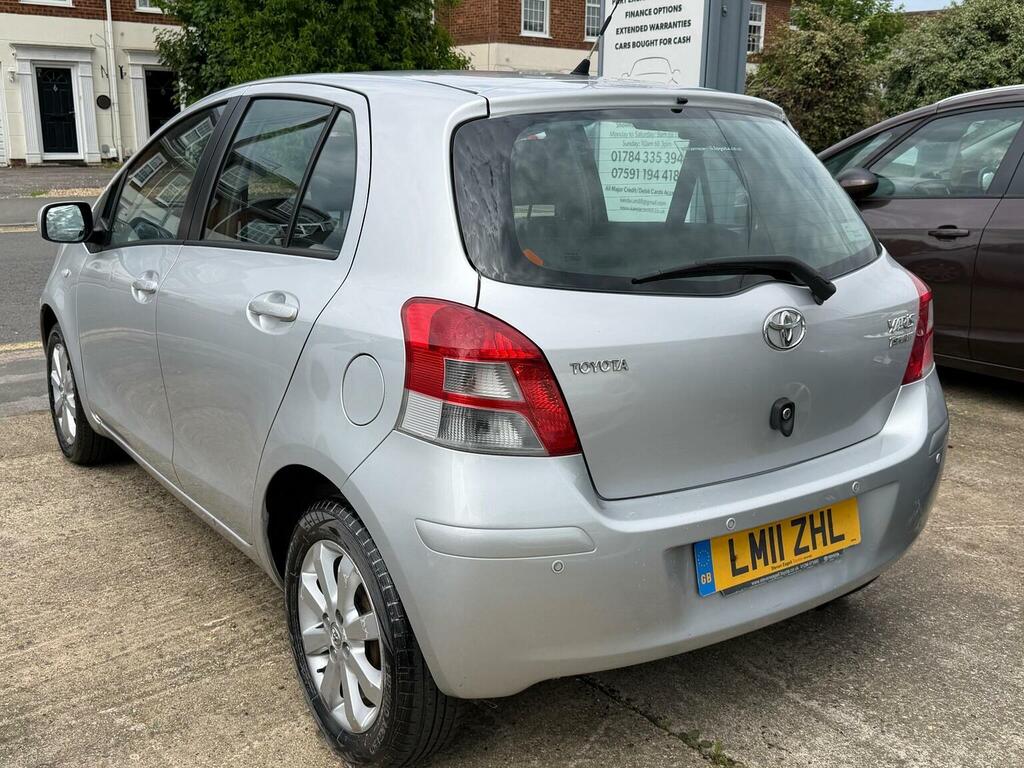 Toyota Yaris Hatchback 1.33 Dual Vvt-i T Spirit Euro 5 Ss LM11ZHL Silver #5