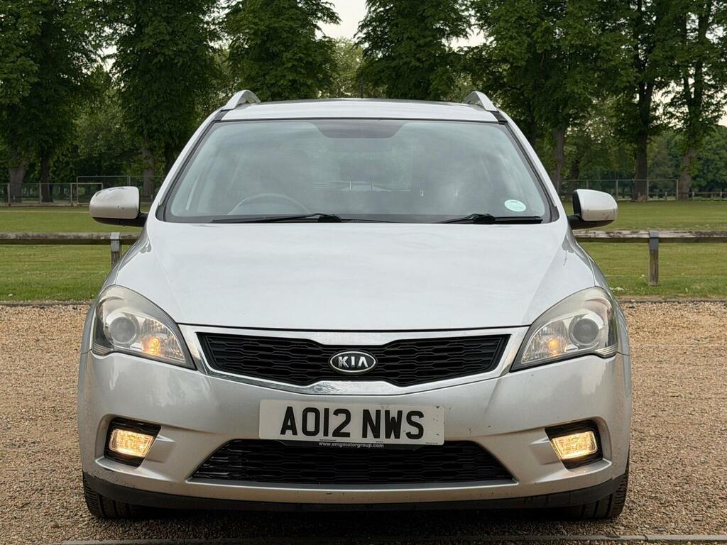 Kia Ceed Estate 1.6 Crdi 2 Sports Wagon Euro 5 20 AO12NWS Silver #3