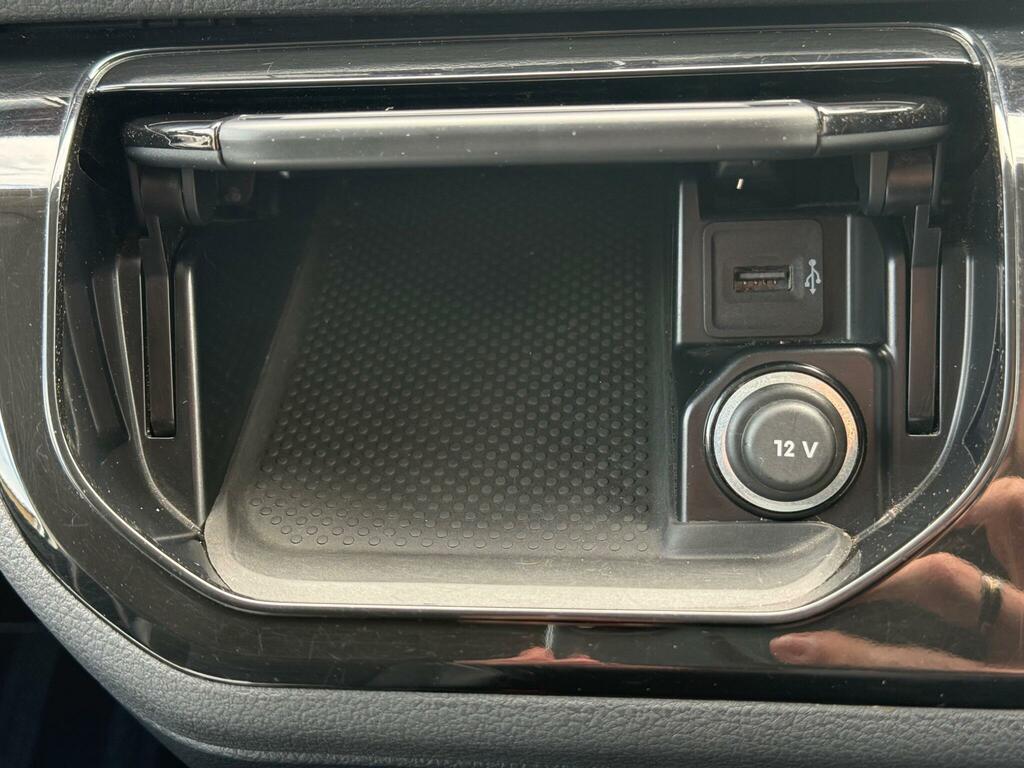 Volkswagen Caravelle 2L Executive Grey #25
