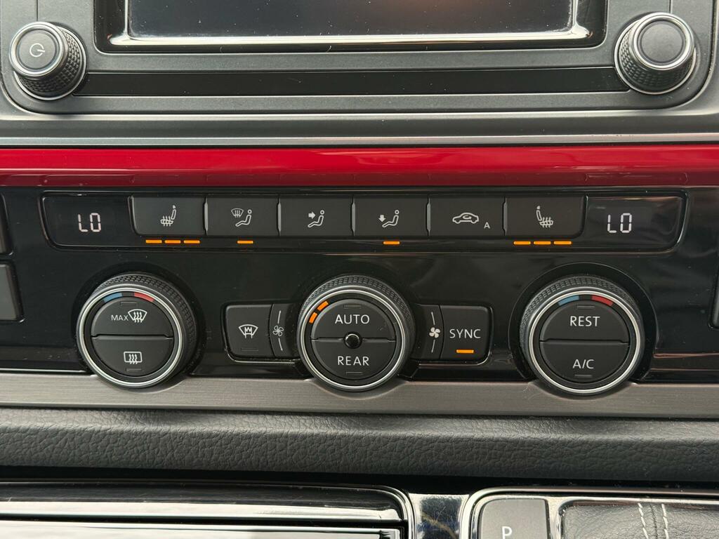Volkswagen Caravelle 2L Executive Grey #26