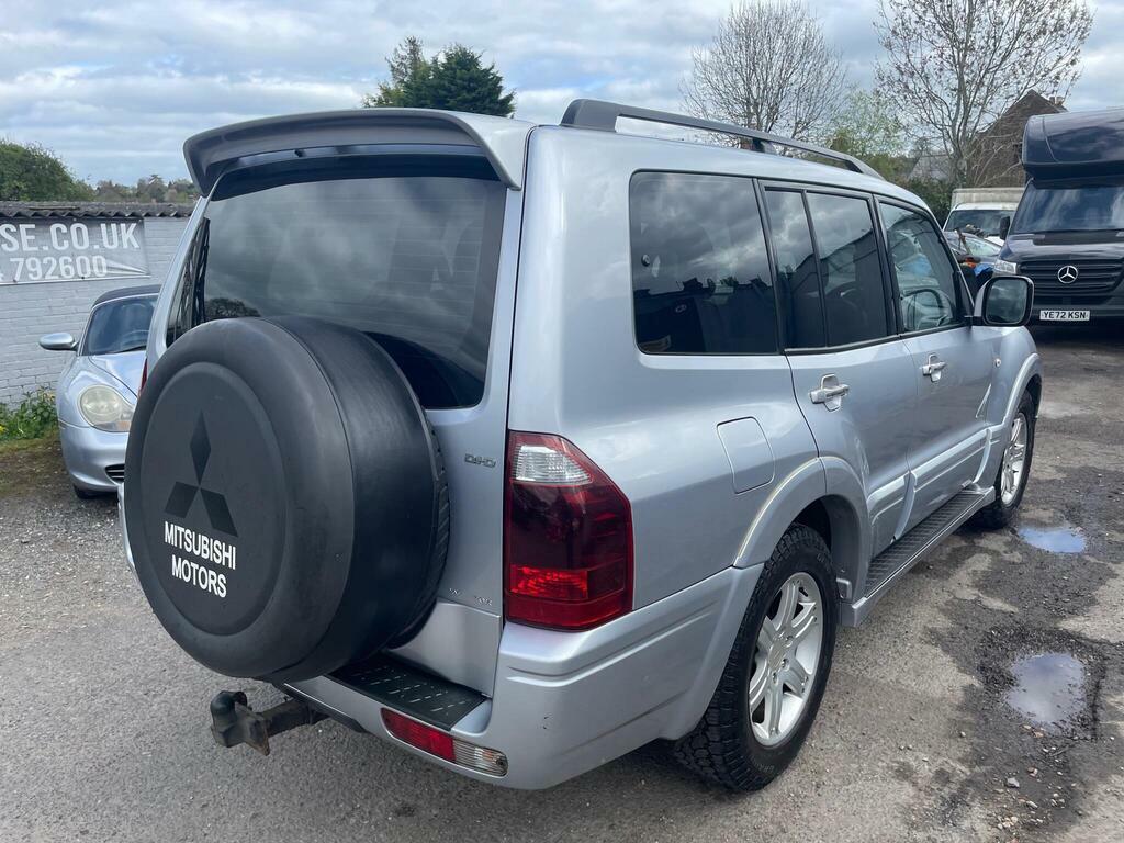 Mitsubishi Shogun 3.2 Di-d Warrior Silver #6