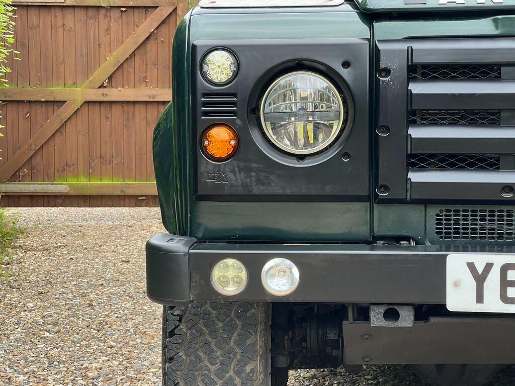 Land Rover Defender 110 Blue #37