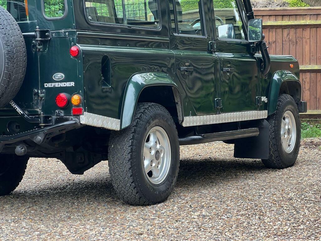 Land Rover Defender 110 Blue #10