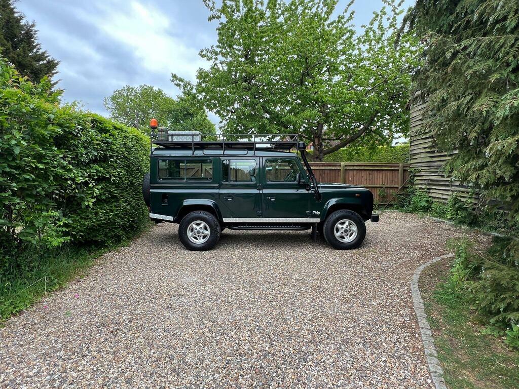 Land Rover Defender 110 Blue #64