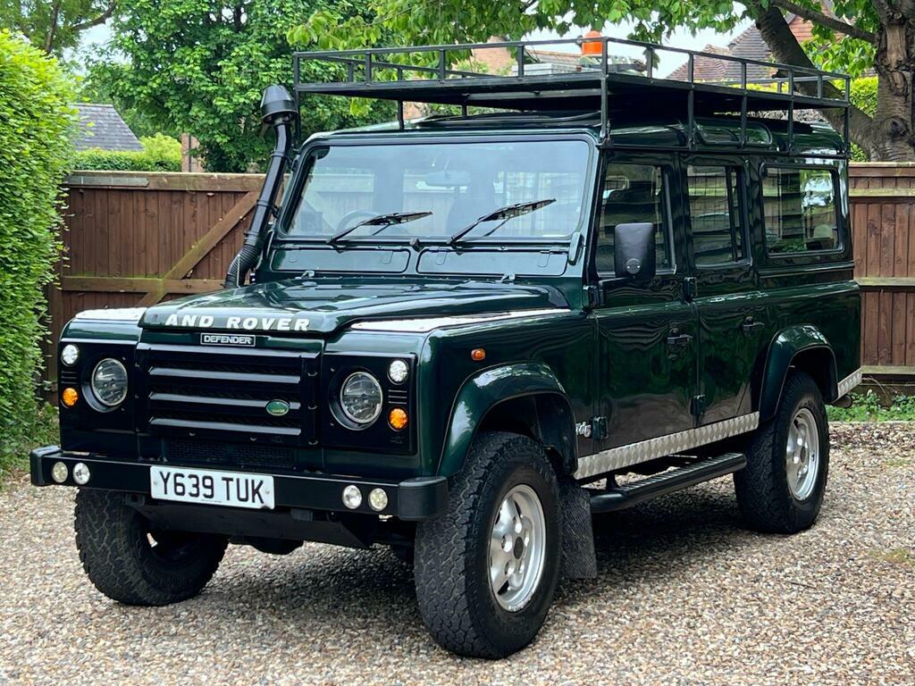 Land Rover Defender 110 2.5 Td5 County Station Wagon Green #2