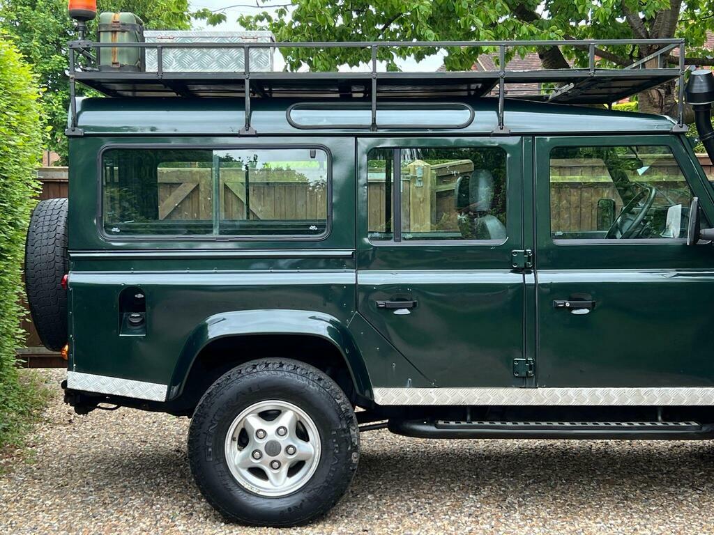 Land Rover Defender 110 Blue #45