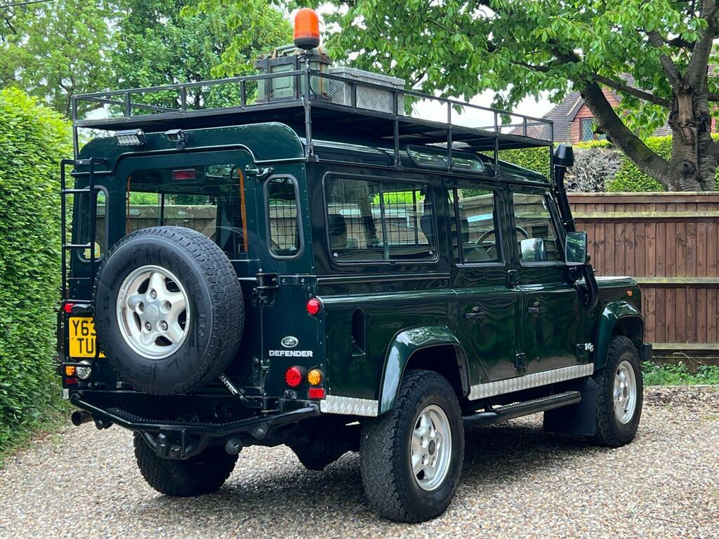 Land Rover Defender 110 2.5 Td5 County Station Wagon Green #4