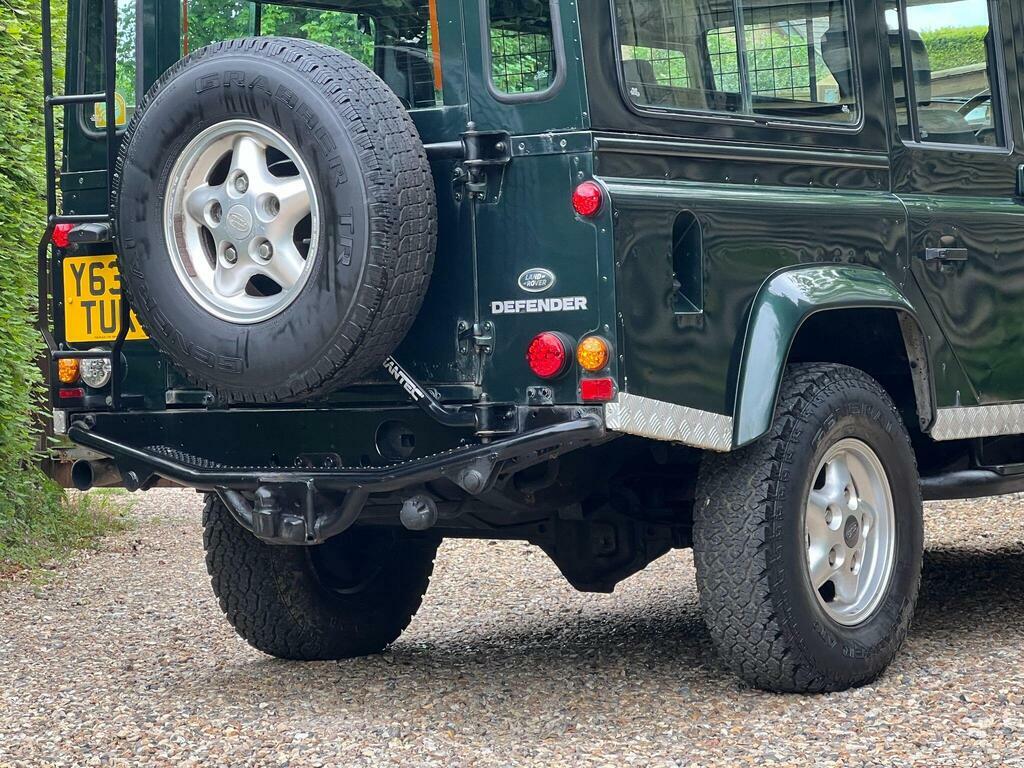 Land Rover Defender 110 Blue #54