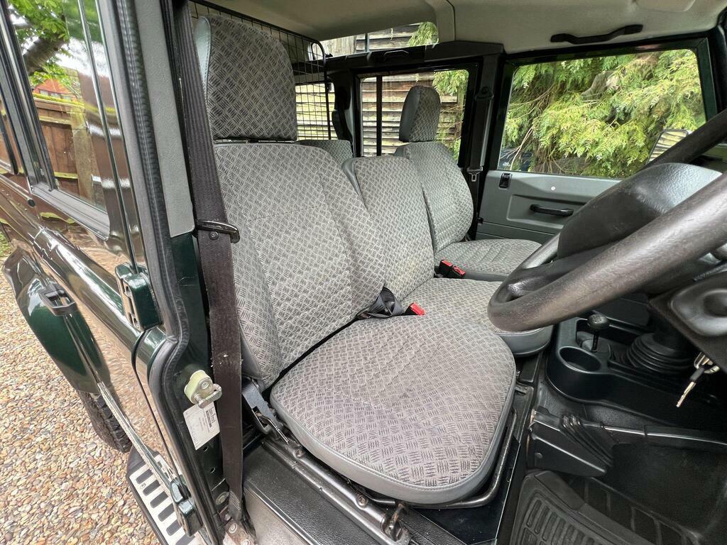 Land Rover Defender 110 Blue #11