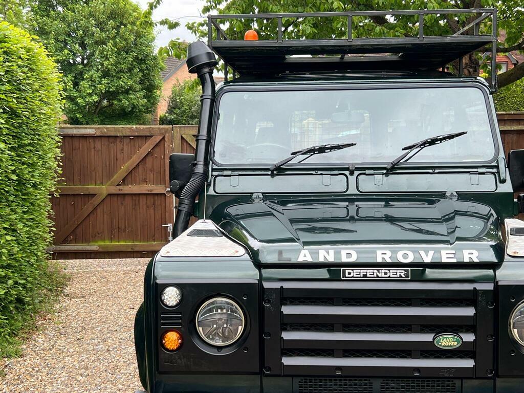 Land Rover Defender 110 Blue #33