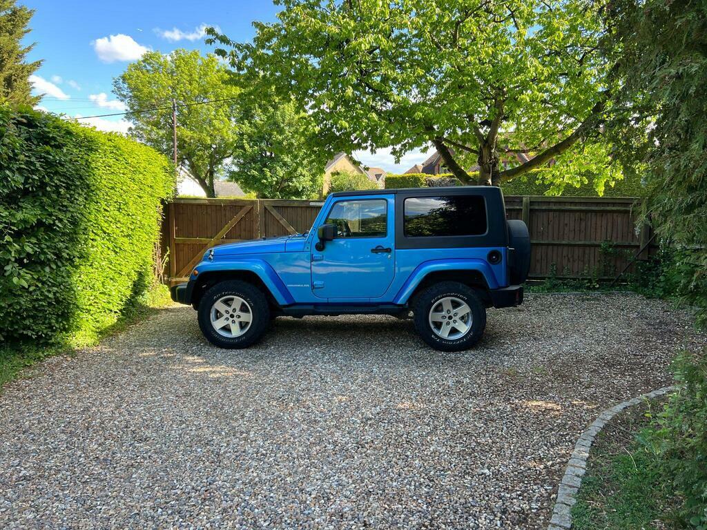 Jeep Wrangler Crd Sahara Unlimited Black #44