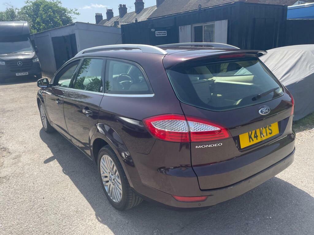 Ford Mondeo 2.5 Ghia Red #4