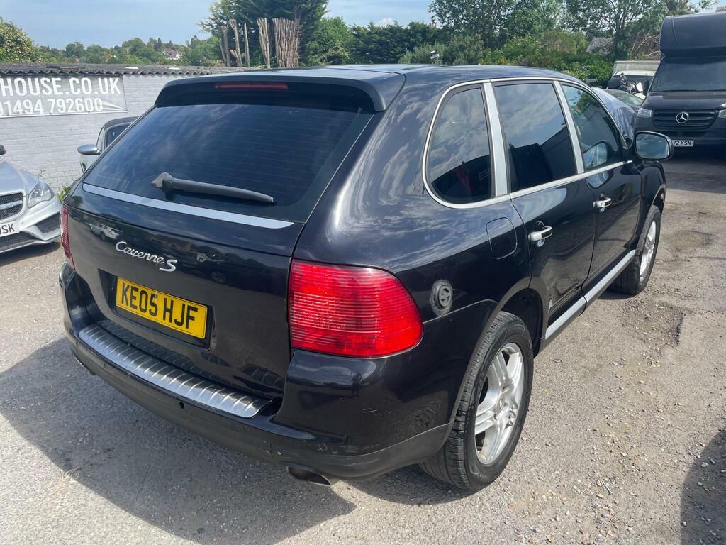 Porsche Cayenne 4.5 S Tiptronic S Awd Black #4