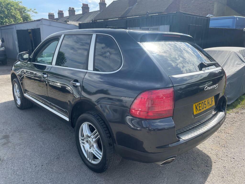 Porsche Cayenne 4.5 S Tiptronic S Awd Black #3