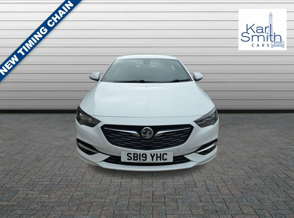 Vauxhall Insignia 2L Sri Vx Line Nav SB19YHC White #2