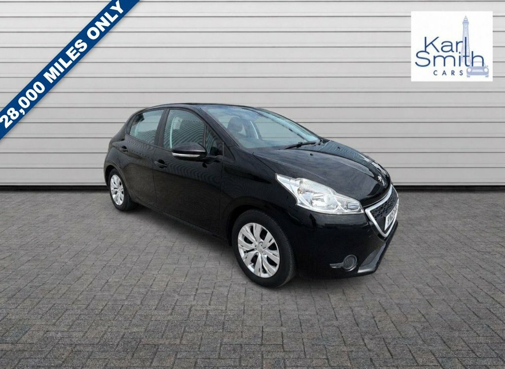 Peugeot 208 1L Access Black