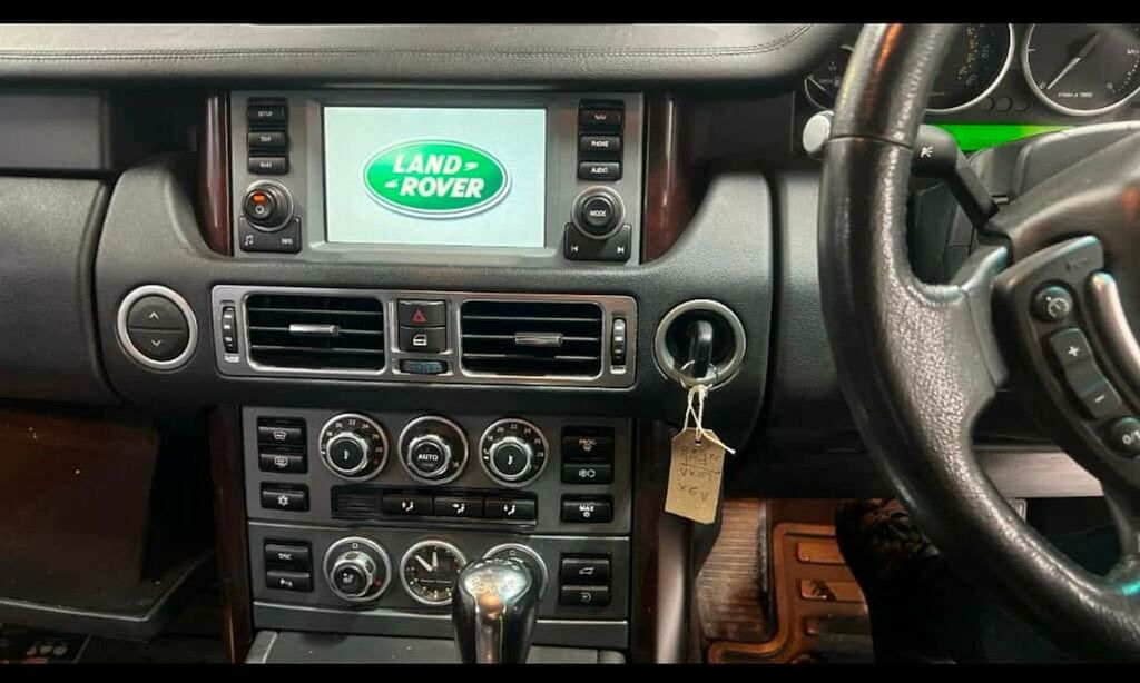 Land Rover Range Rover  Black #13