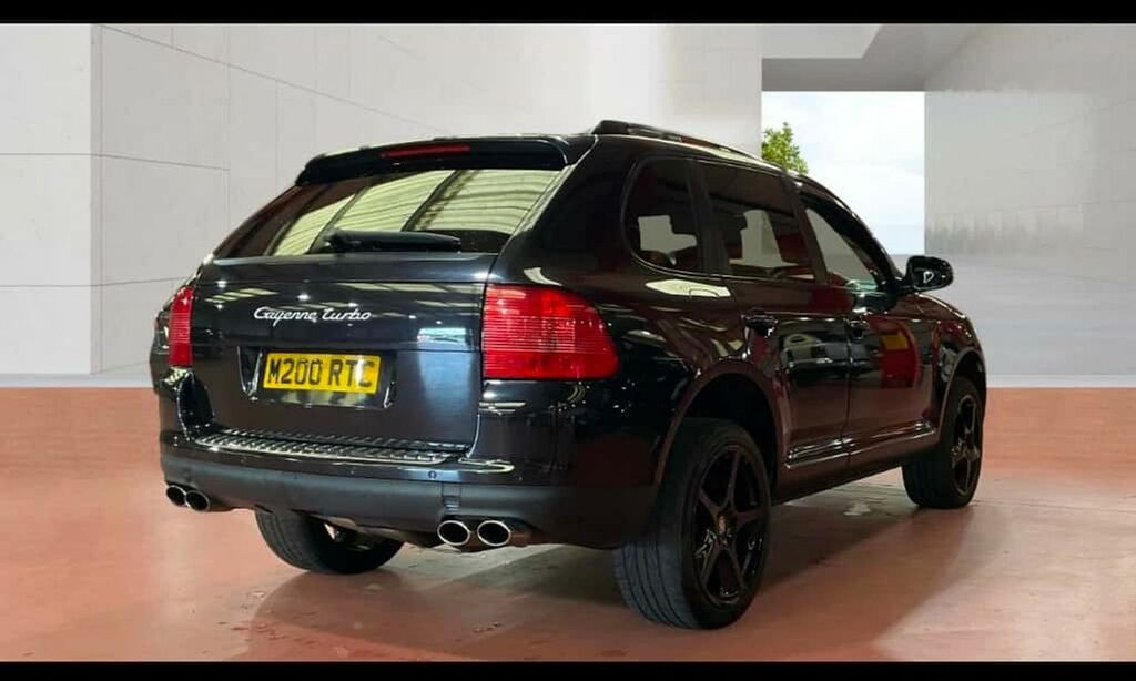 Porsche Cayenne Turbo Big Spec,sunroof,black Back 20 Alloys Black #2