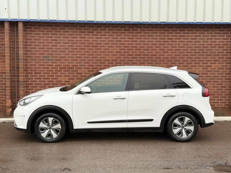 Kia Niro 1.6 Gdi Hybrid 2 Dct - 2019 19 LM19DFE White #3