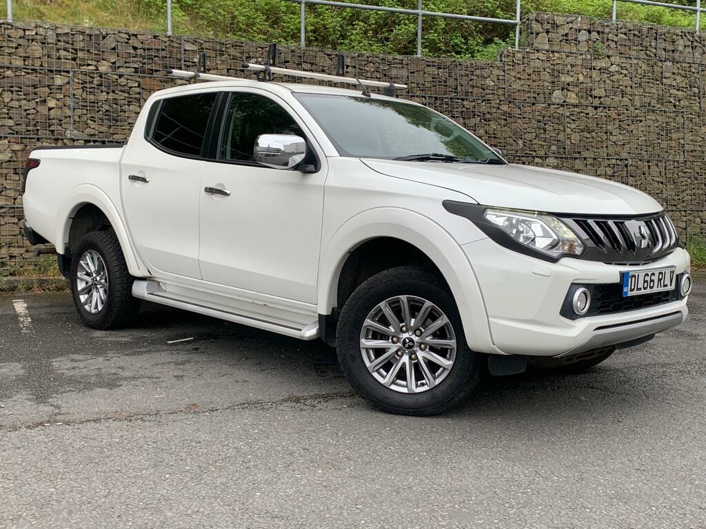 Mitsubishi L200 2.4 Di-d Dc Warrior 4Wd Euro 6 White
