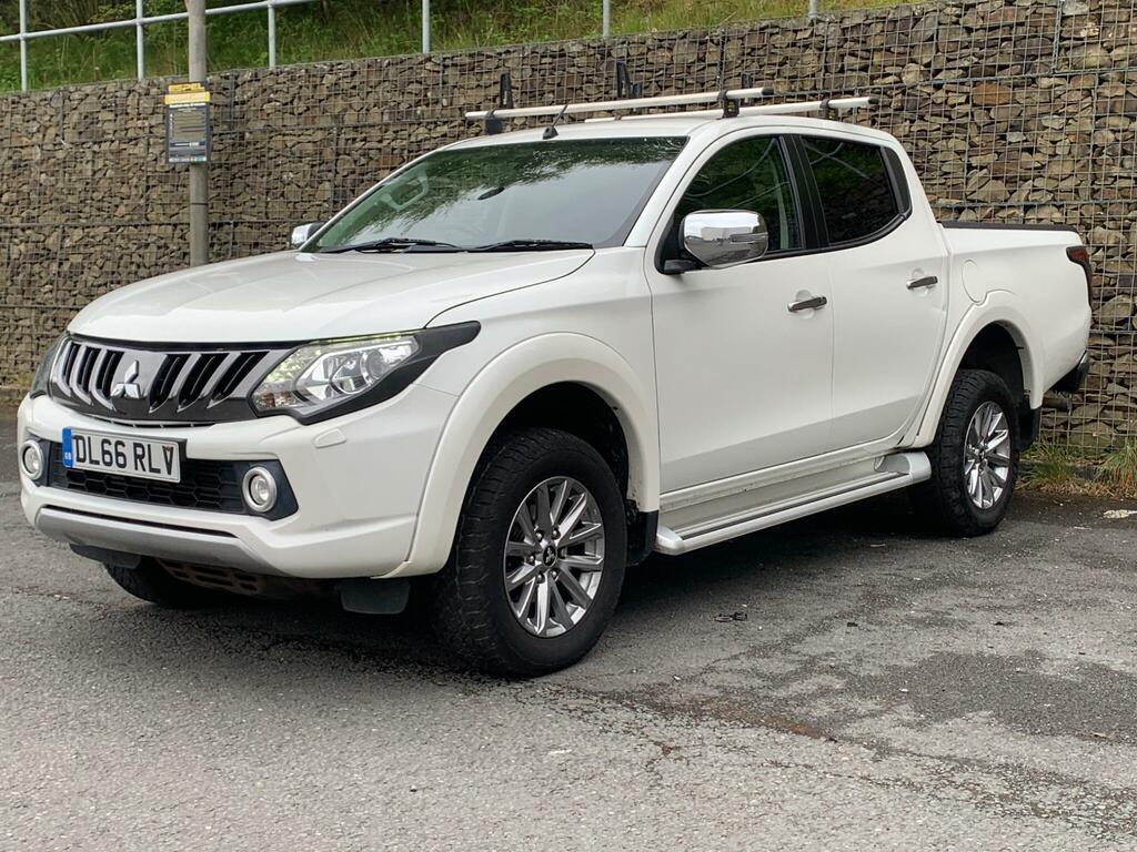 Mitsubishi L200 2.4 Di-d Dc Warrior 4Wd Euro 6 DL66RLV White #6