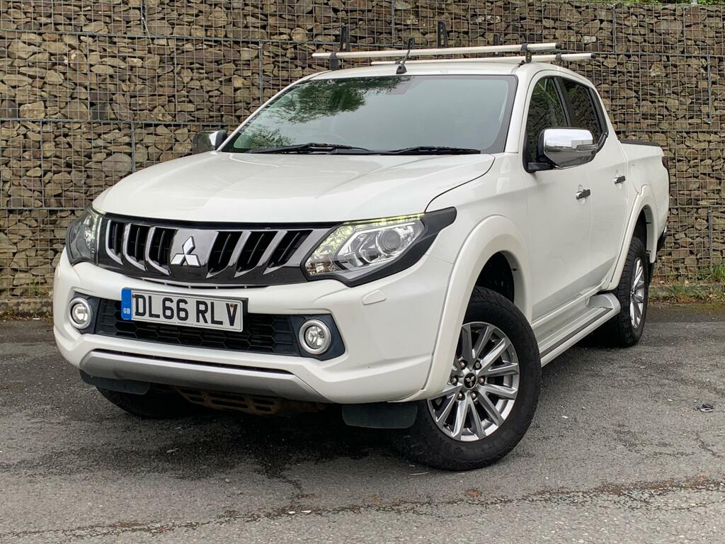 Mitsubishi L200 2.4 Di-d Dc Warrior 4Wd Euro 6 DL66RLV White #4