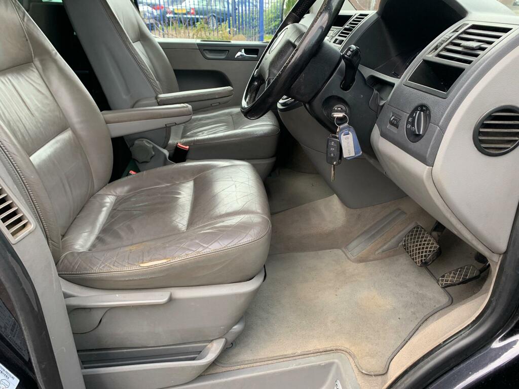 Volkswagen Caravelle Mpv Silver #14