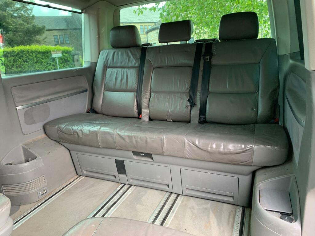 Volkswagen Caravelle Mpv Silver #21