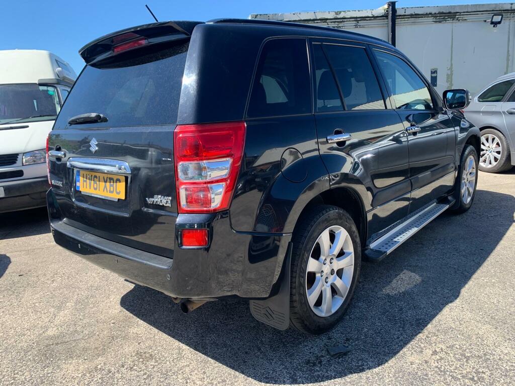 Suzuki Grand Vitara 2.4 Vvt Sz5 4Wd Euro 5 Black #3