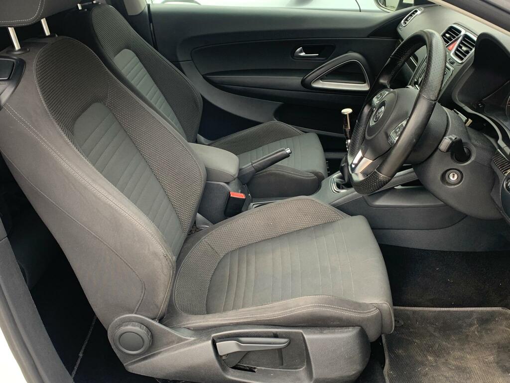 Volkswagen Scirocco 2.0 Tdi Bluemotion Tech Euro 5 Ss Nav White #5