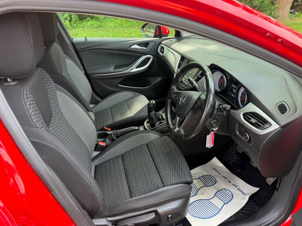 Vauxhall Astra 1.5 Turbo D Sri Nav Euro 6 Ss VU69XTG Red #4