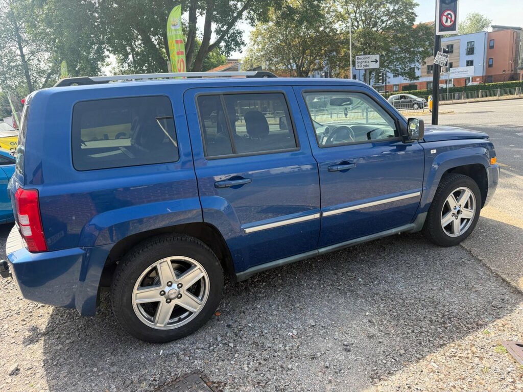 Jeep Patriot Suv Silver #10