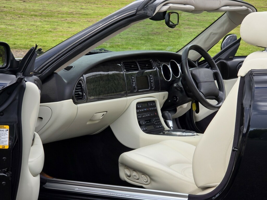 Jaguar XKR Xkr Convertible Silver #96