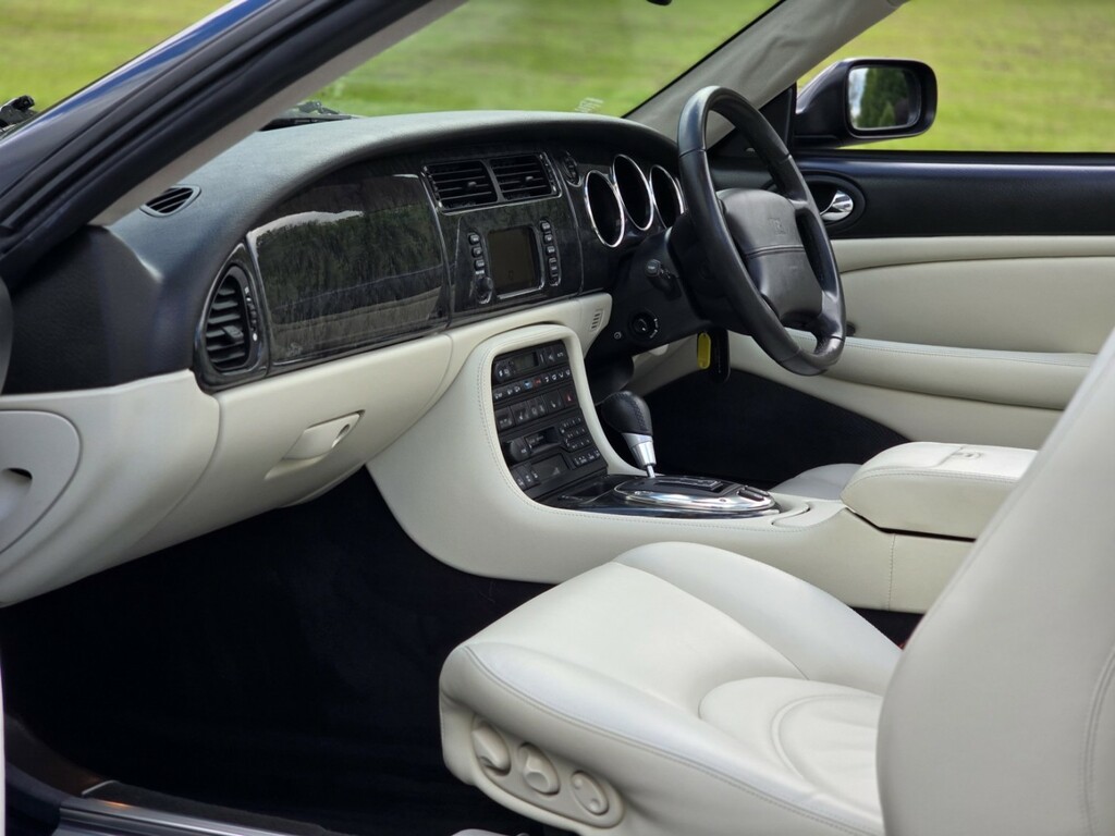 Jaguar XKR Xkr Convertible Silver #44
