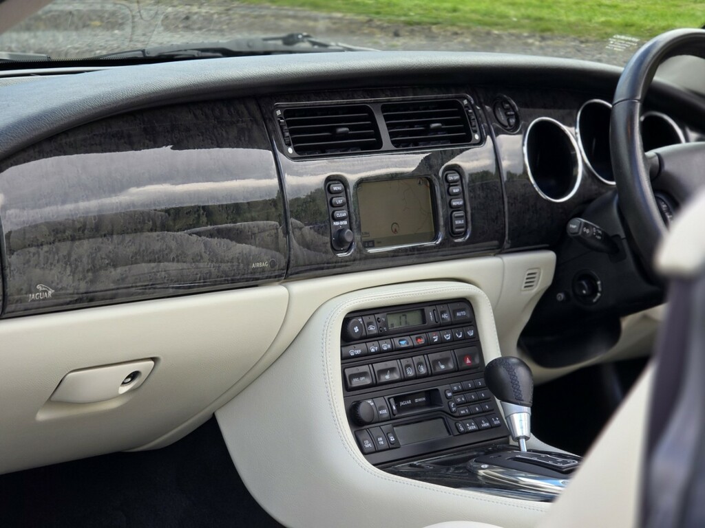 Jaguar XKR Xkr Convertible Silver #50