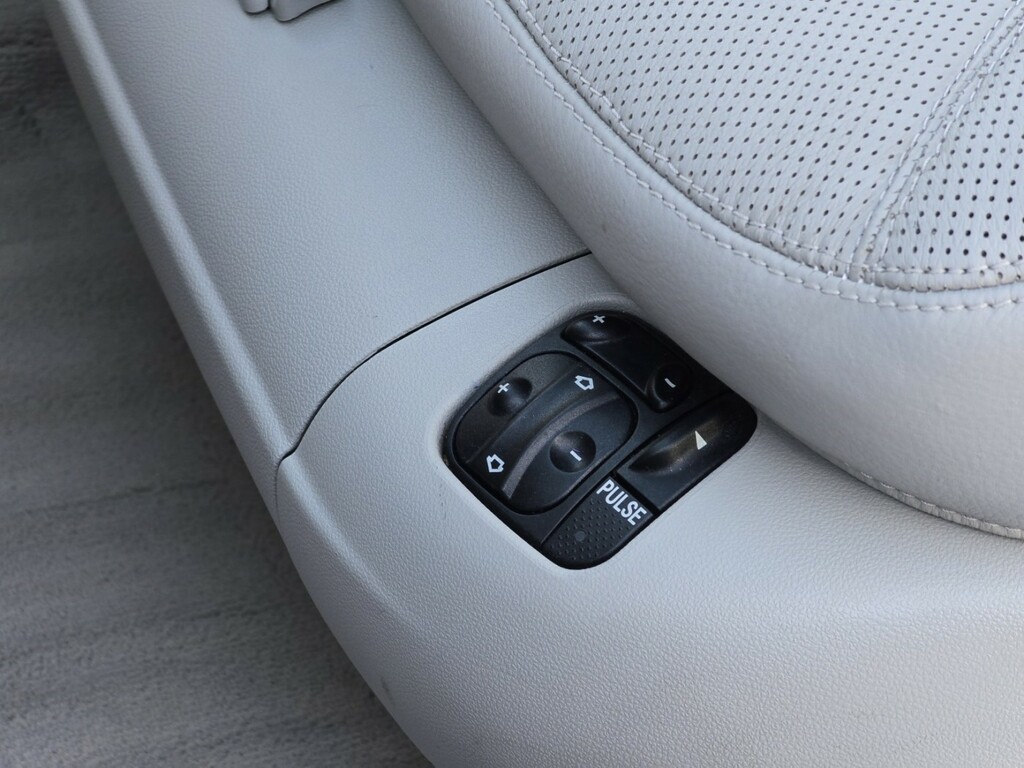 Mercedes-Benz CL 5.0 Cl500 Silver #40
