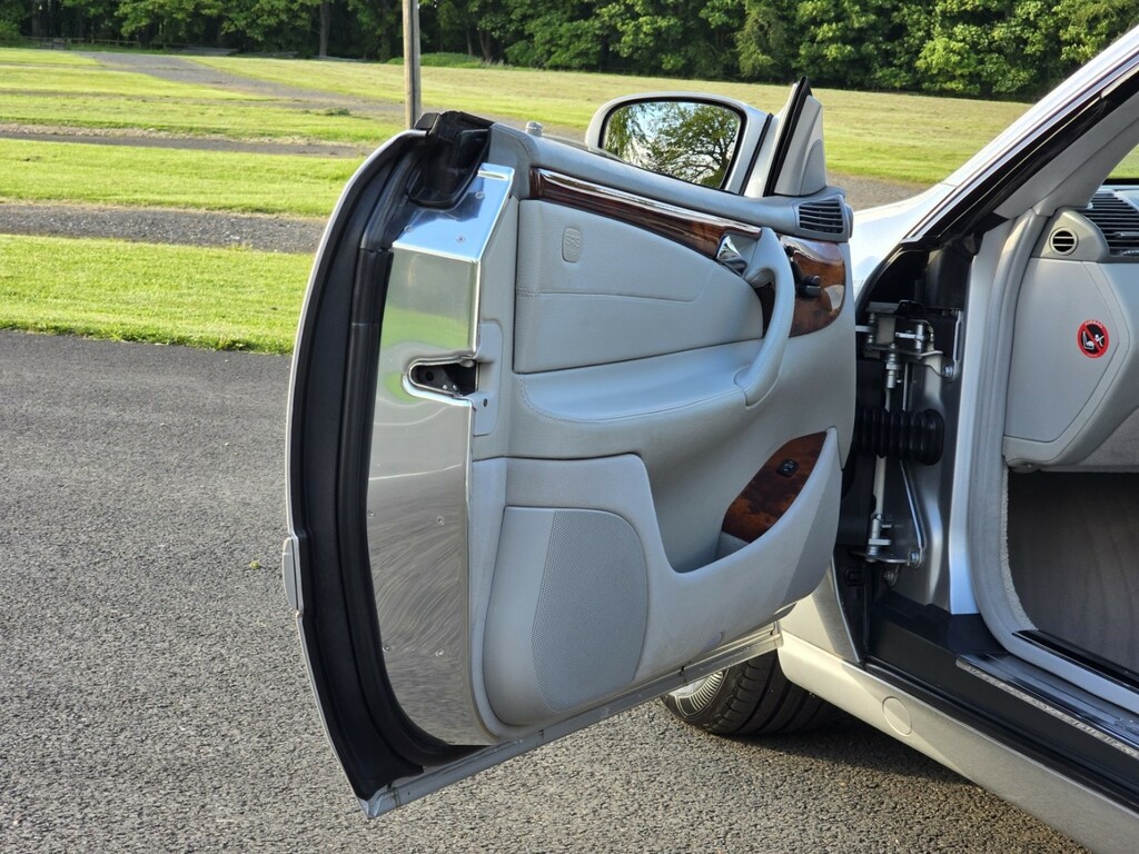Mercedes-Benz CL 5.0 Cl500 Silver #50