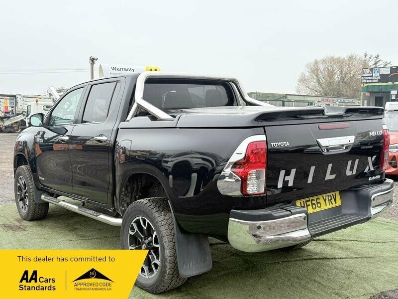 Toyota HILUX For Sale In Upminster Black #4