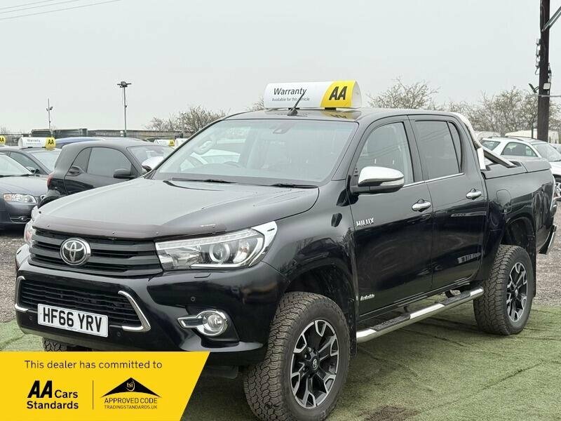 Toyota HILUX For Sale In Upminster Black #3
