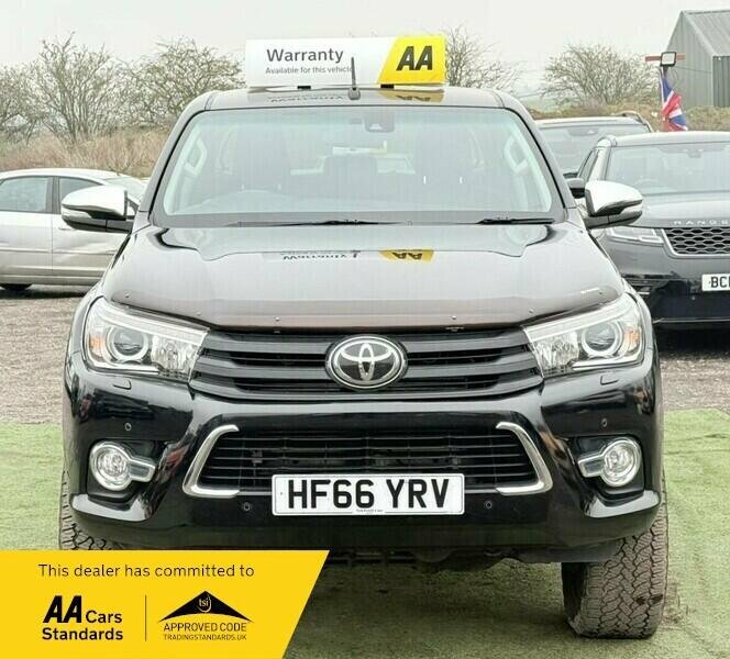 Toyota HILUX For Sale In Upminster Black #2