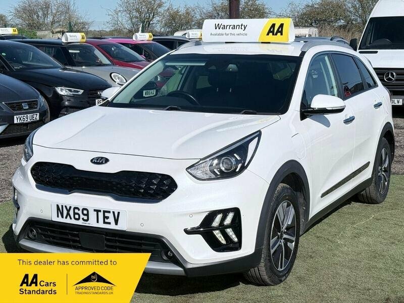 Kia Niro For Sale In Upminster NX69TEV White #3