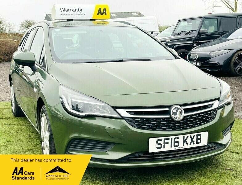 Vauxhall Astra For Sale In Upminster White