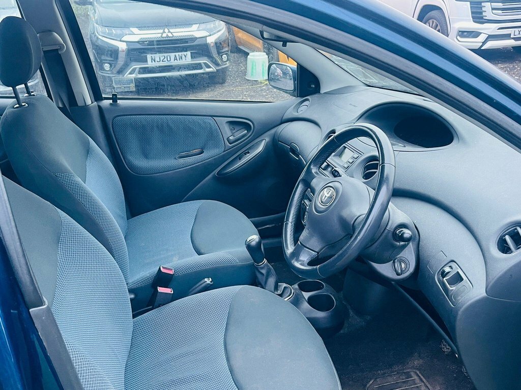 Toyota Yaris For Sale In Upminster Blue #2
