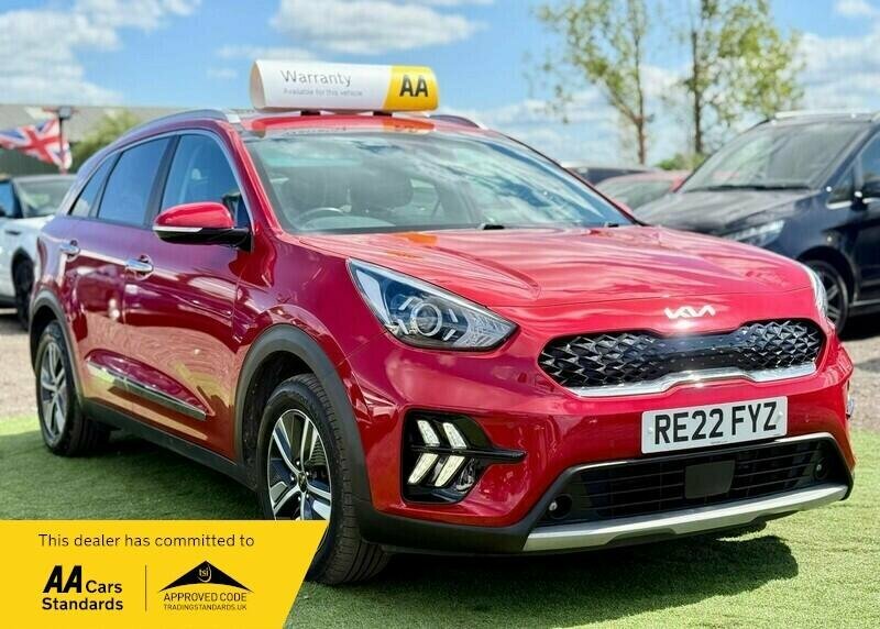 Kia Niro For Sale In Upminster RE22FYZ Red #2