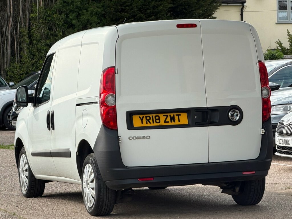 Vauxhall Combo L1h1 2000 Cdti YR18ZWT White #4
